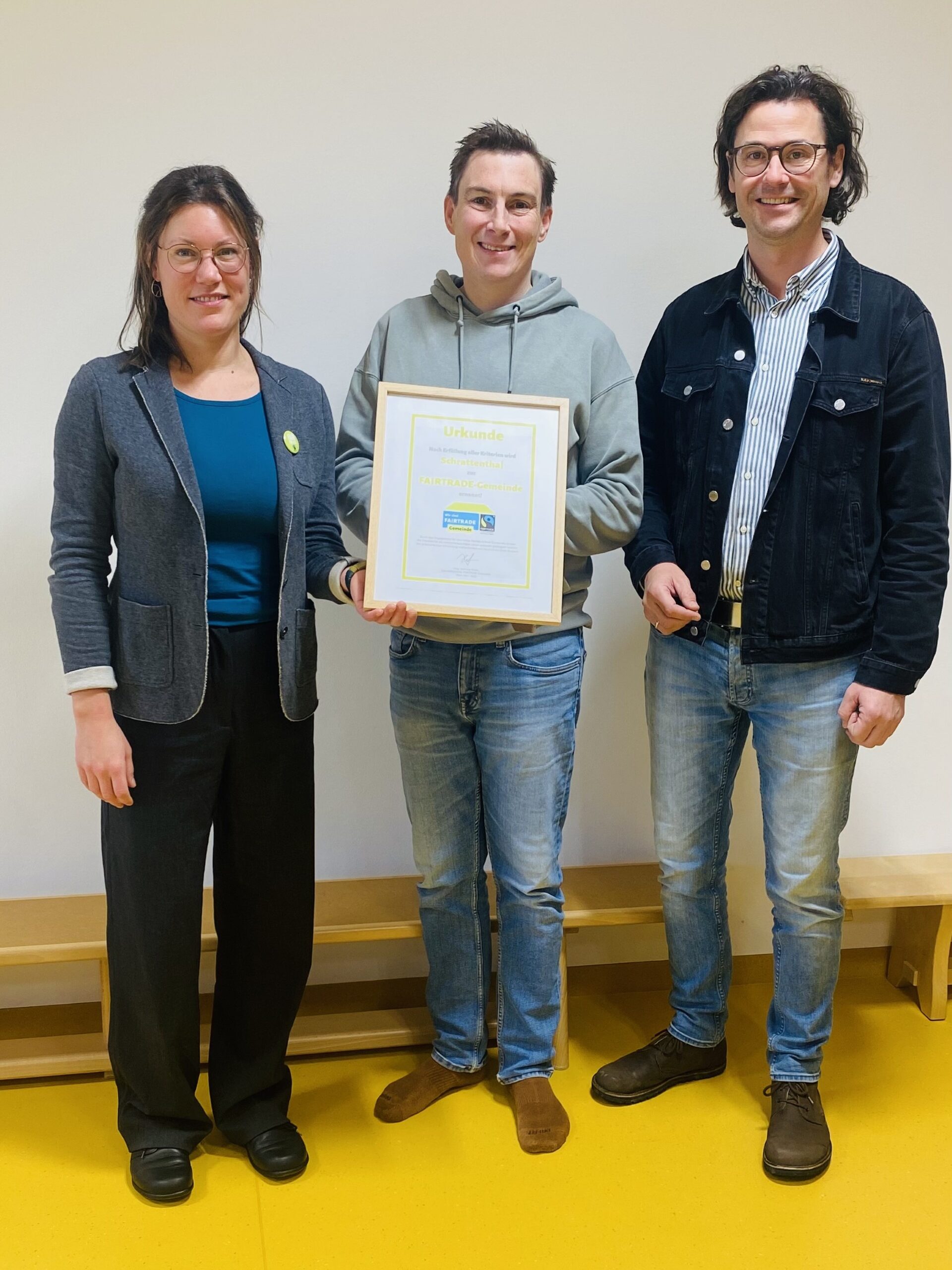 Mehr über den Artikel erfahren Schrattenthal ist FAIRTRADE-Gemeinde: ein Zeichen für globale Verantwortung